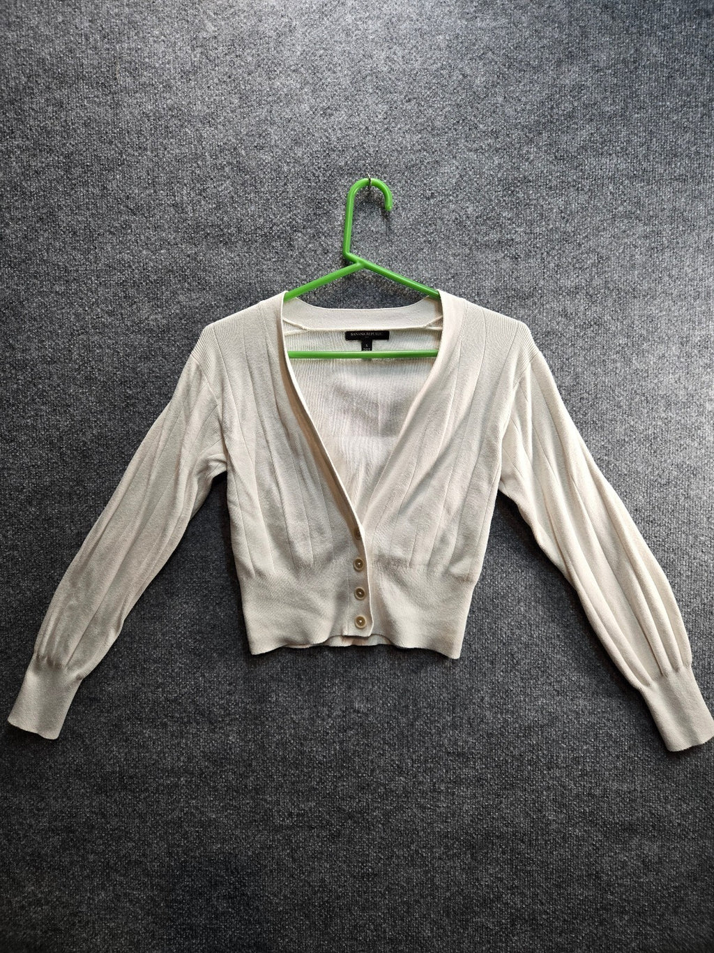 Banana Republic Cream V-Neck Button-Front Sweater Cardigan Size S