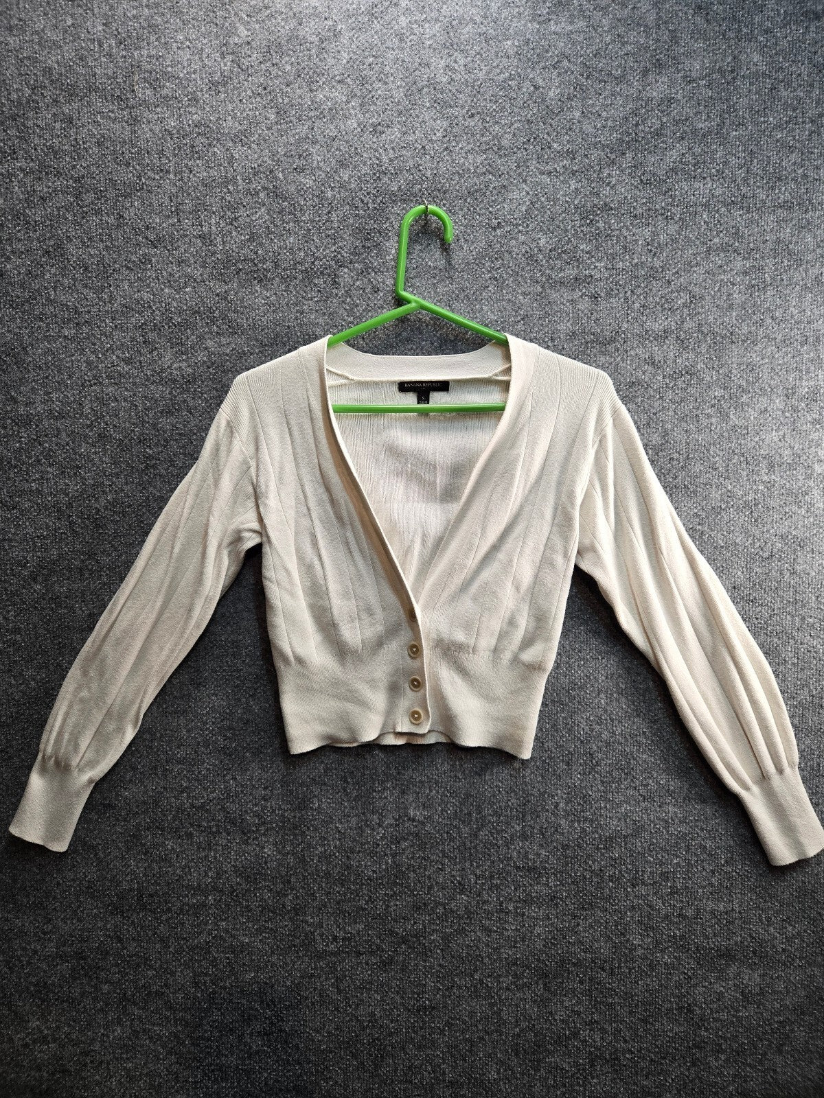 Banana Republic Cream V-Neck Button-Front Sweater Cardigan Size S