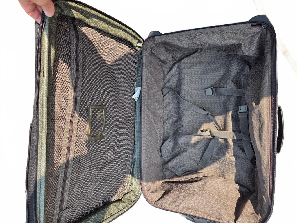 Atlantic Softside Rolling Suitcase Black 2-Wheel Carry-On Bag 387 92-93F