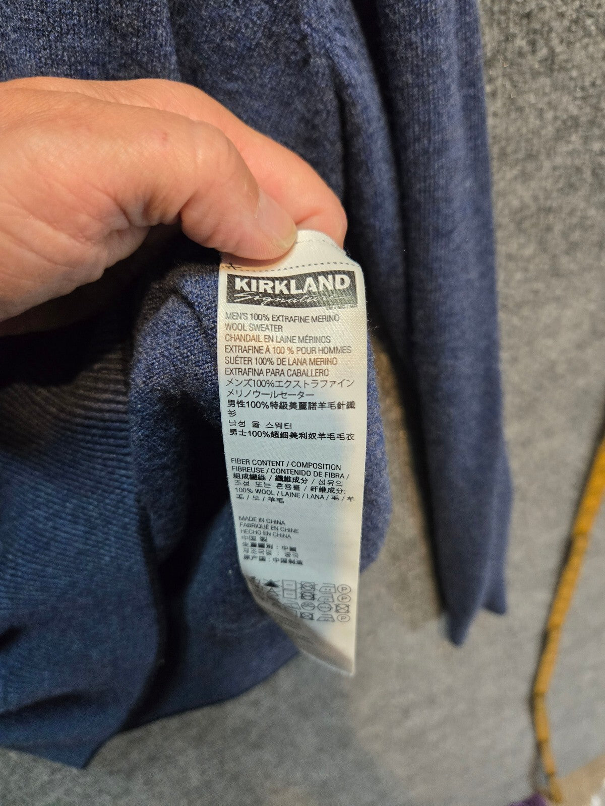 Kirkland Signature Men's Quarter Zip Mock Neck Pullover Sweater Heather Blue  MD