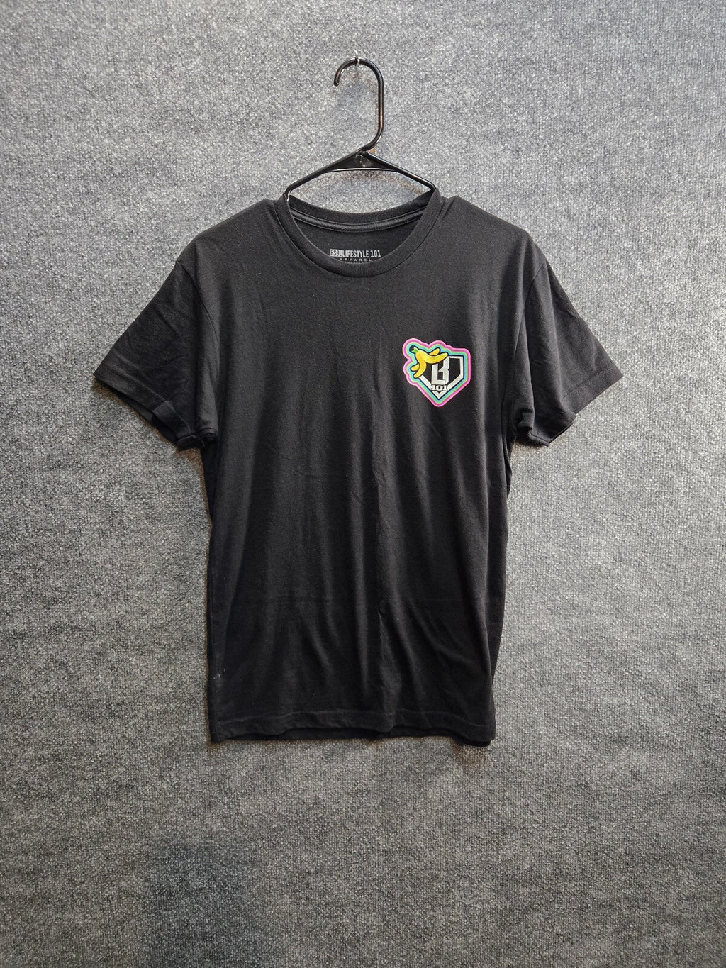 BSBLifestyle 101 Black Cotton Blend T-Shirt Small with Colorful Banana Logo SM