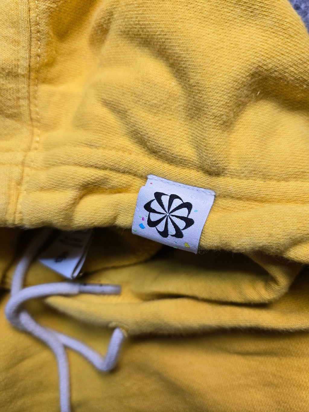 Nike Yellow Hoodie Sweatshirt Size XL
