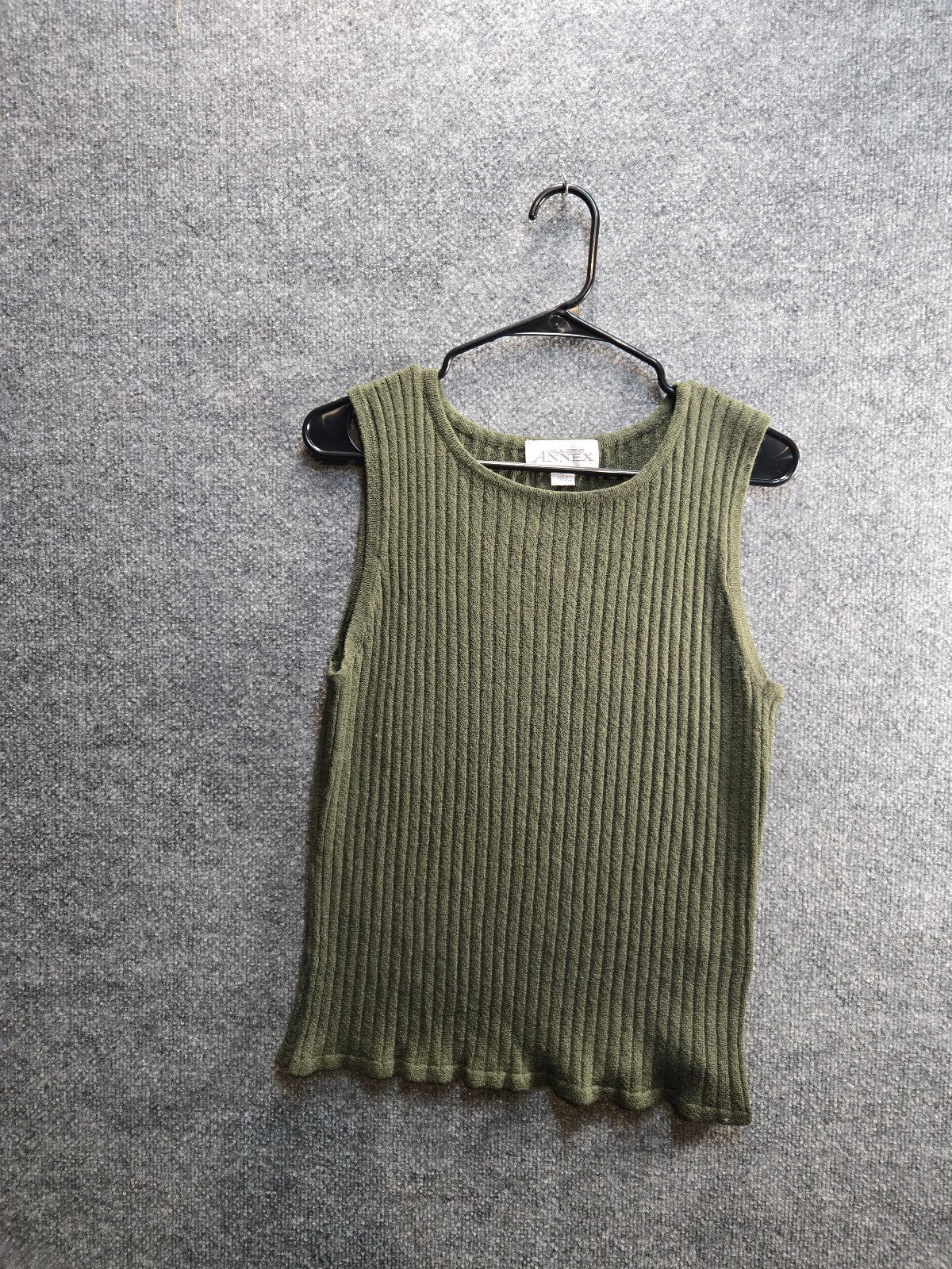 Ardene Olive Green Ribbed Sleeveless Knit Top Size Medium