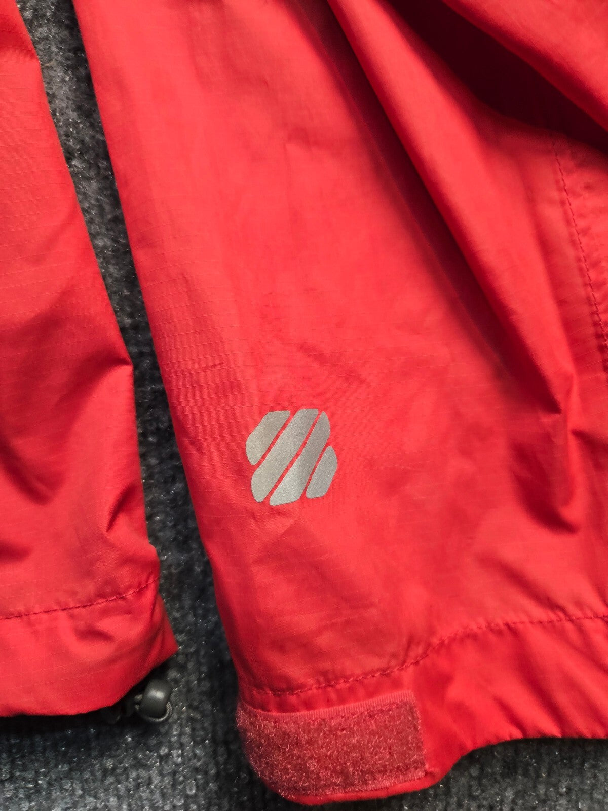 West marine Red Packable Hooded Windbreaker Jacket