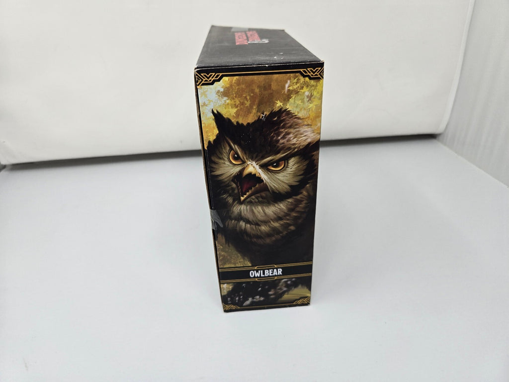 Hasbro Dungeons & Dragons Golden Archive Owlbear 6" Scale (8.5-Inch)