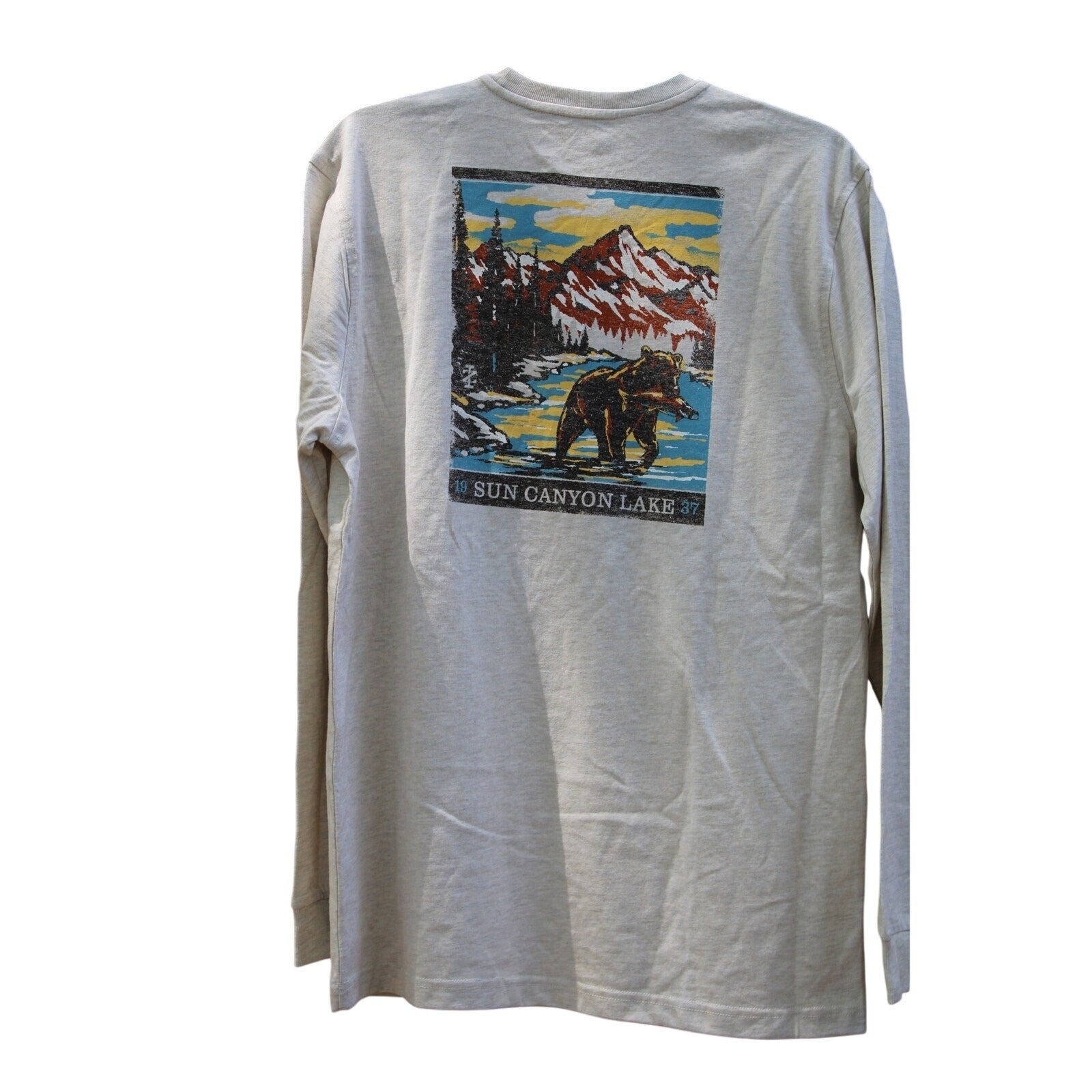 IZOD Saltwater Mens Long Sleeve Graphic T-Shirt Bear Crest White Oatmeal M