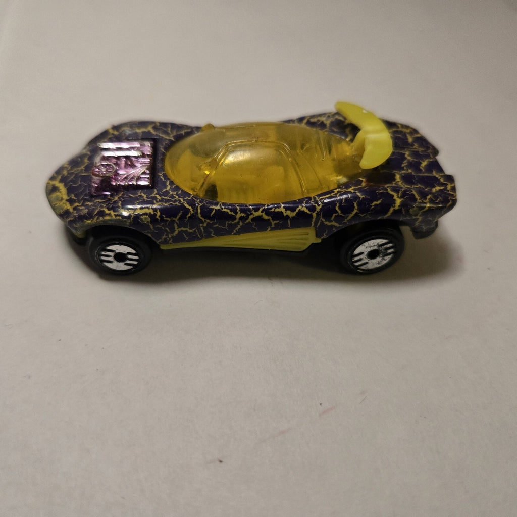 1995 HOT WHEELS FLASHFIRE KRACKLE CAR PURPLE & YELLOW 2 7/8" DIECAST 1:64 CAR