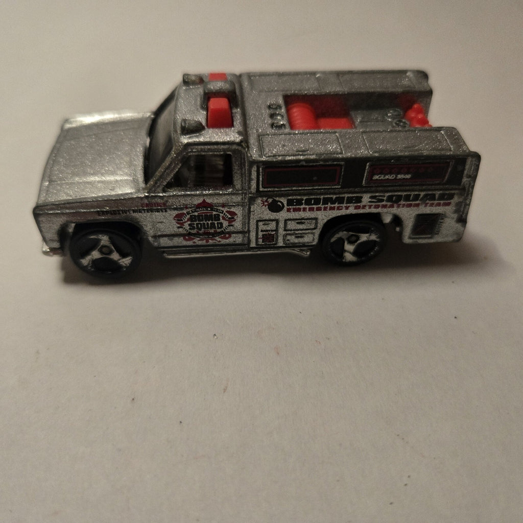 Mattel Hot Wheels 1974 Bomb Squad Truck, Silver