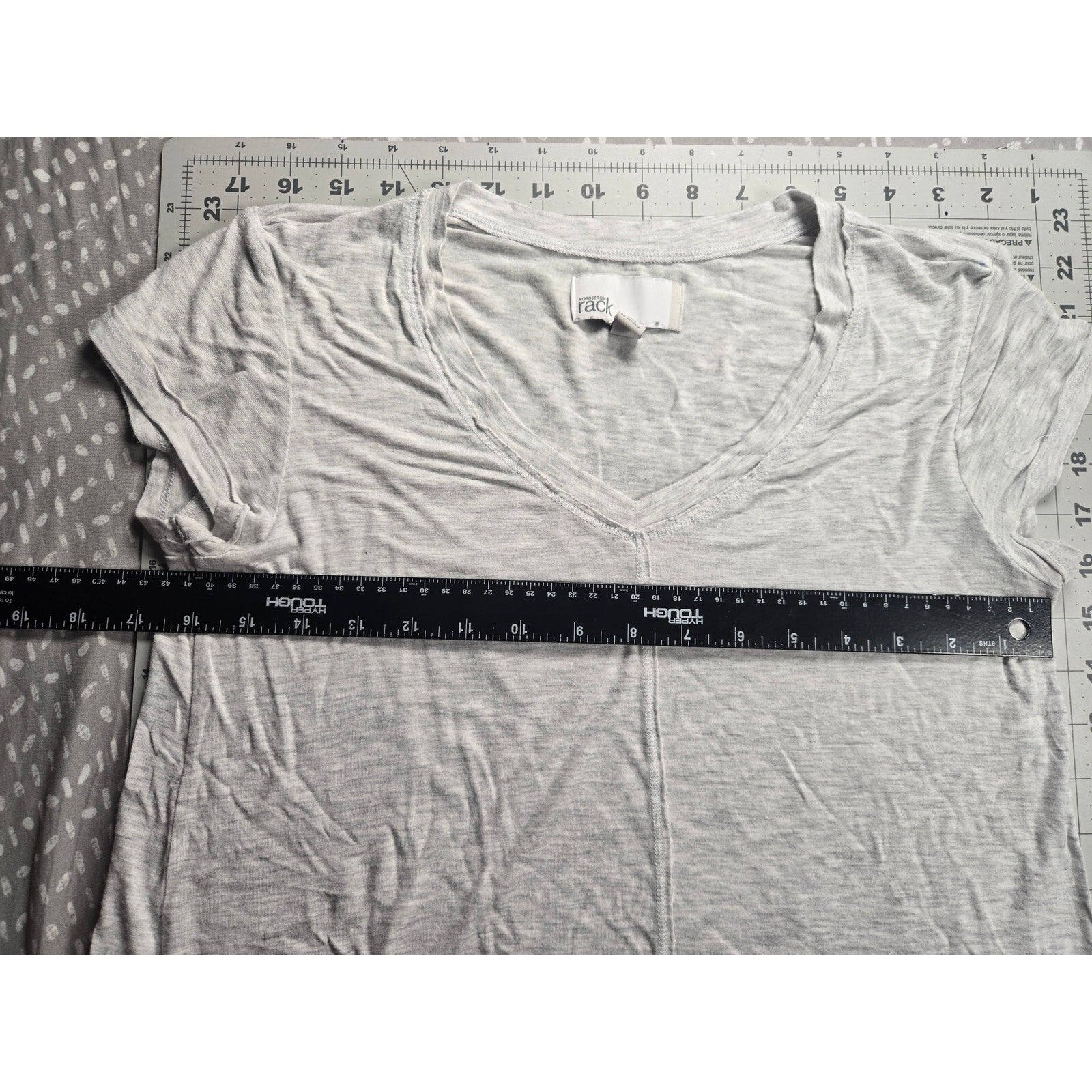 Nordstrom Rack Heather Gray Short Sleeve Knit Top, Size Small, Lightweight and V