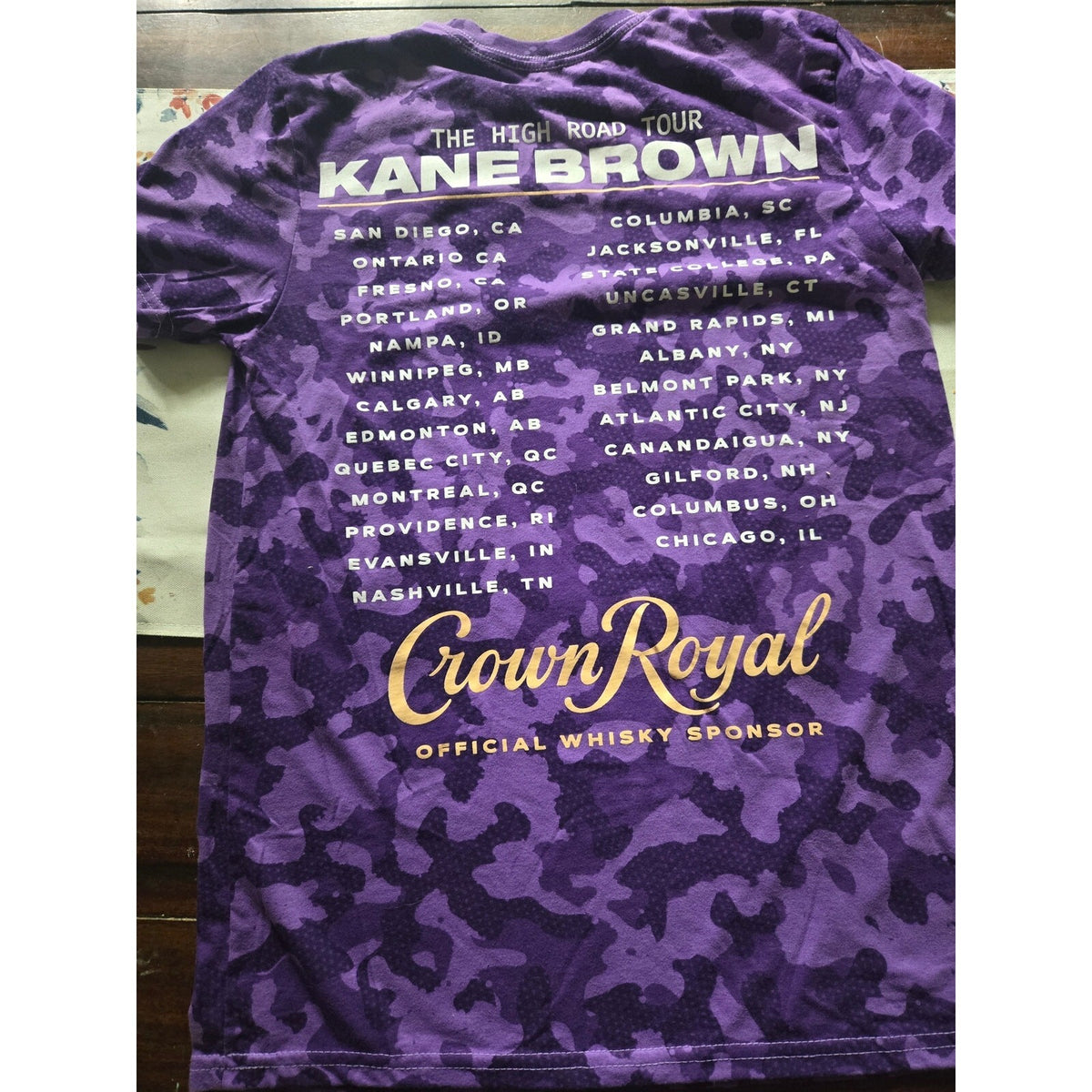 Kane Brown Crown Royal High Road Tour Purple Men's Medium T-Shirt