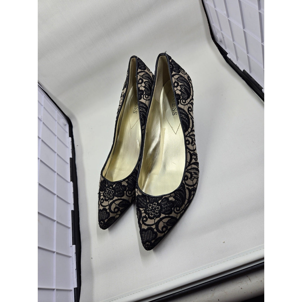 Guess Black Floral Lace Pointed Toe Pumps Nude Beige Mesh Stiletto Heel 8.5