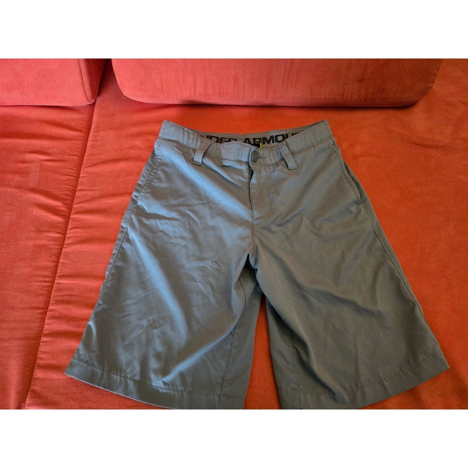 Under Armour Boys Loose Fit Golf Shorts Size 10 Gray Polyester Blend