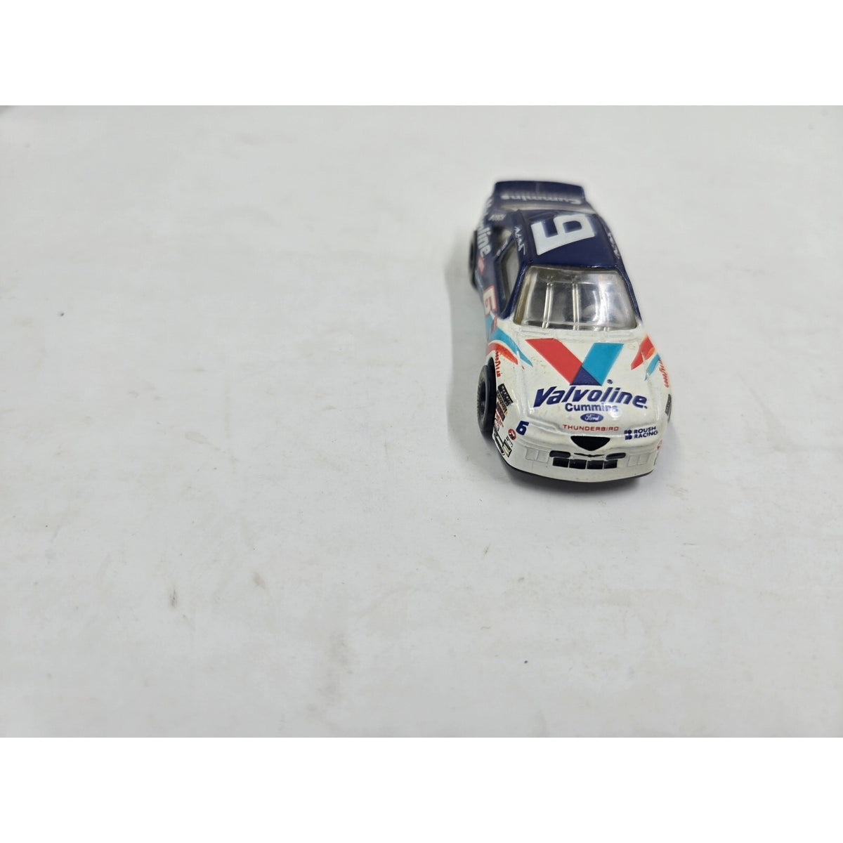 2000 Racing Champions NASCAR Mark Martin #6 Valvoline Ford Taurus (1:64 Scale)