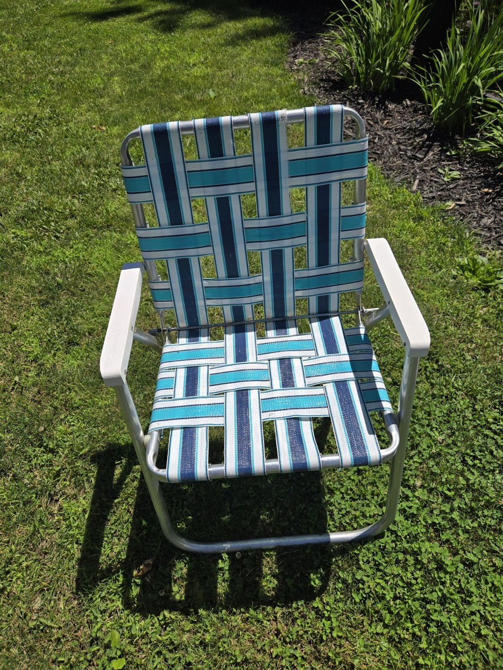 Sunbeam Chair Vintage Aluminum Folding Beach Lawn Patio blue and  white webbed