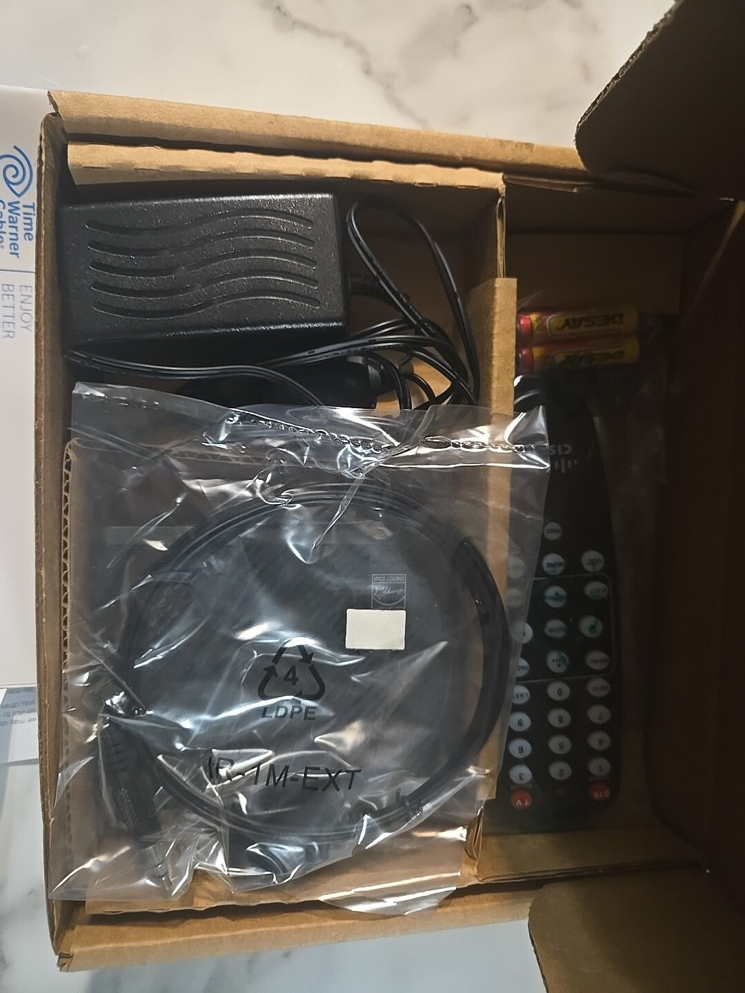 CISCO DTA 170HD DIGITAL TRANSPORT ADAPTOR CABLE BOX with Remote