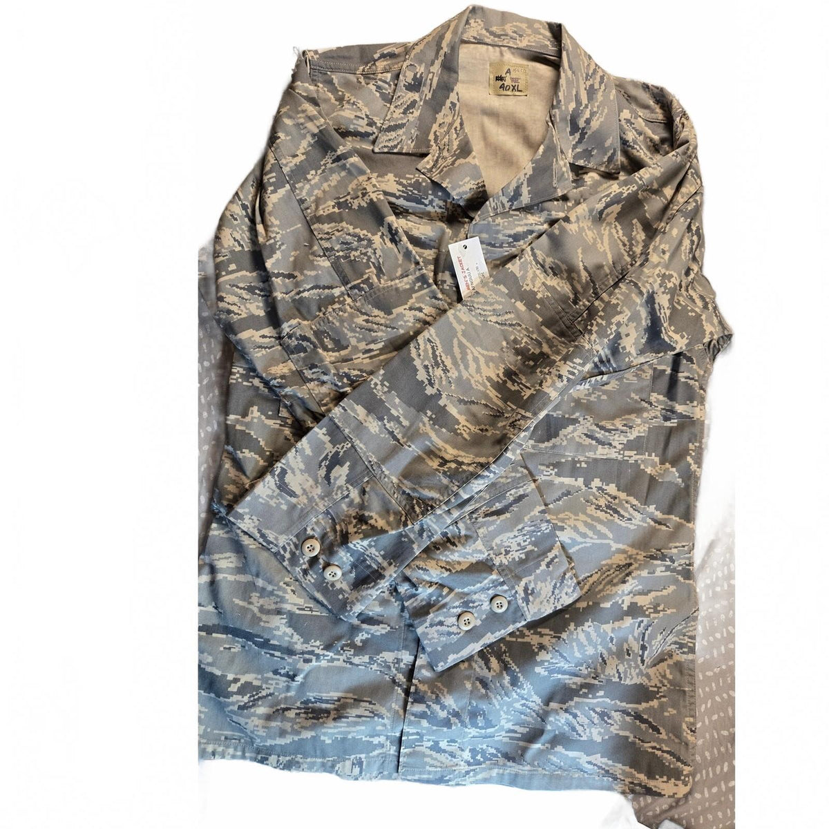 New With Tags Digital Camo Combat Jacket Men's XL Multi-Color Tactical Outdoor