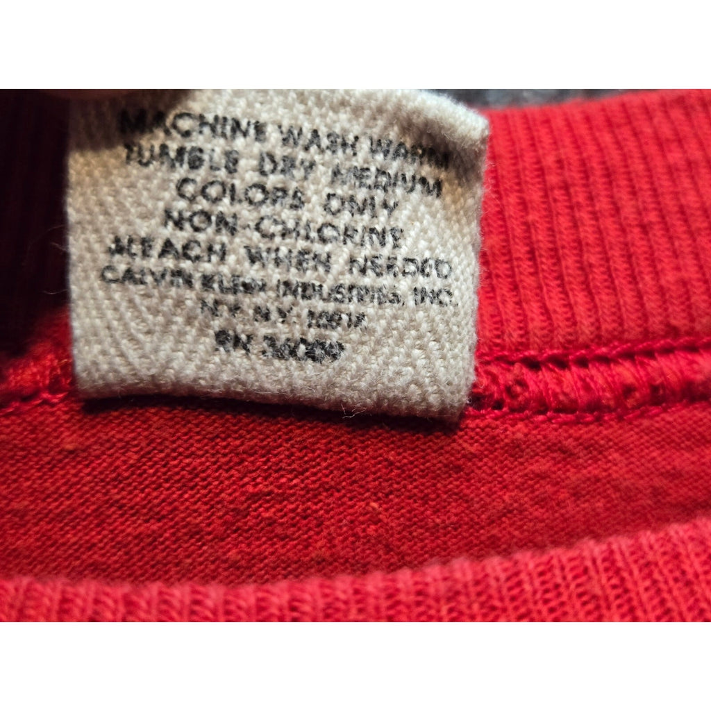 Vintage Calvin Klein Men's Red Pocket T-Shirt Crewneck Hem Logo Xl