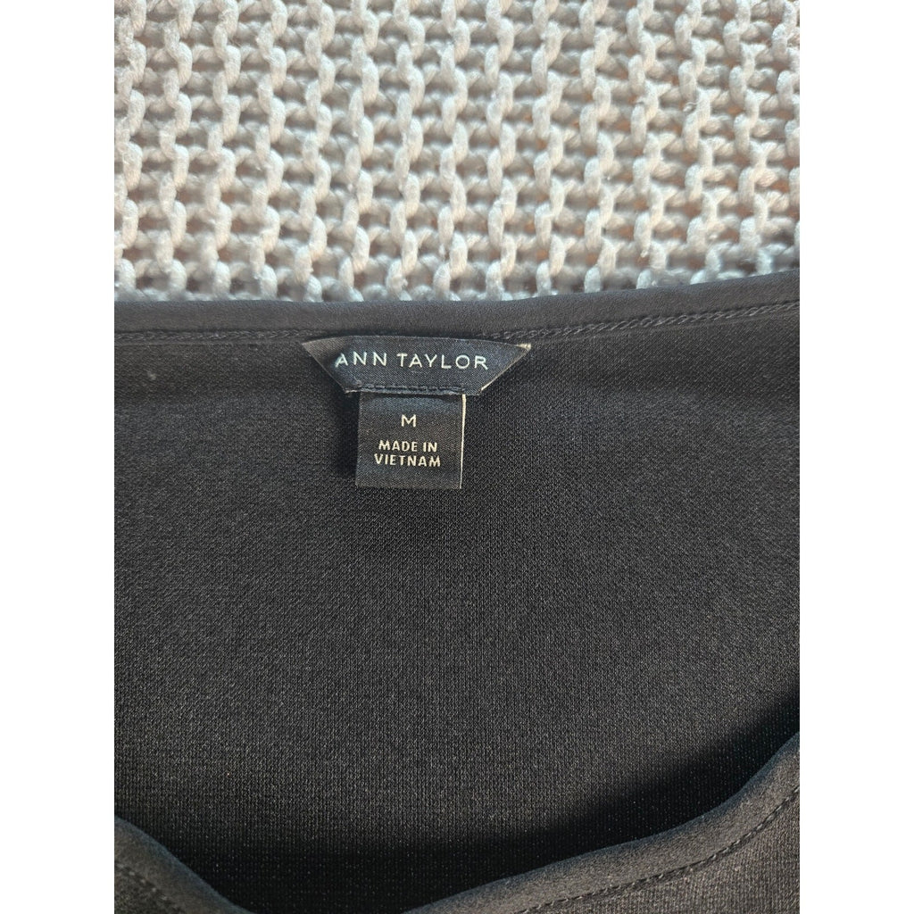 Ann Taylor Minimalist Black Scoop Neck Tee, Size M, Fair Condition