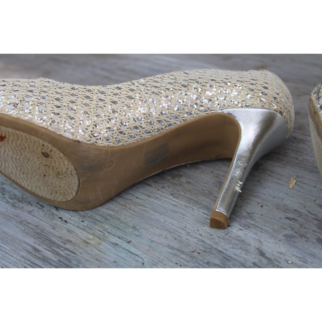 Audrey Brooke Quillan Cream Peep Toe Pumps Heels Size 8.5