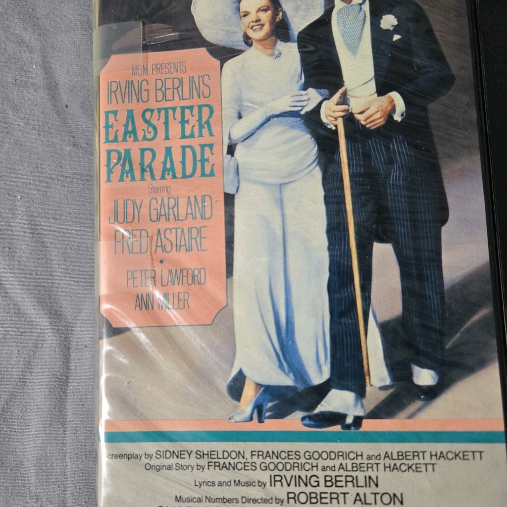 Easter Parade VHS Clamshell Judy Garland Fred Astaire