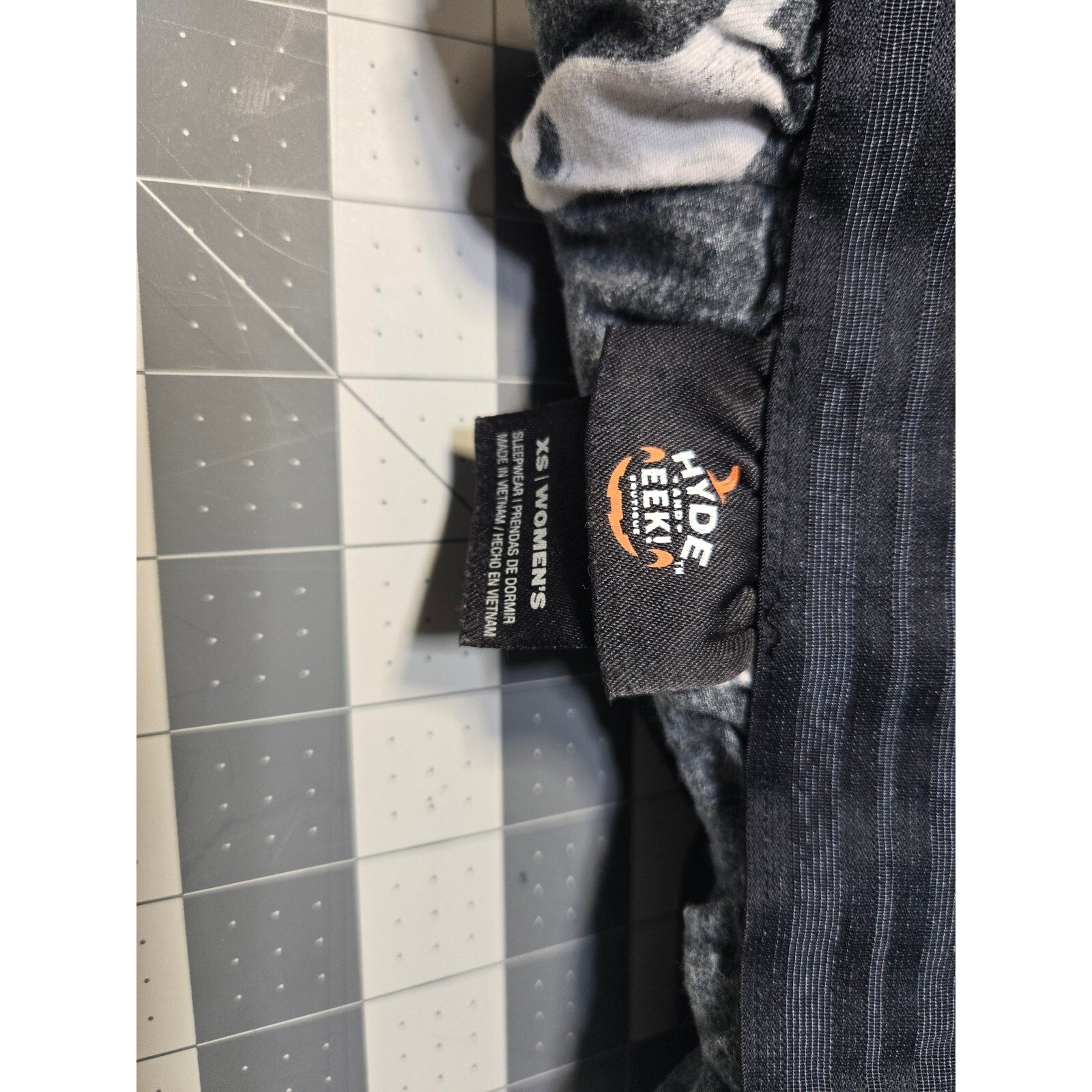 Hyde and Eek Sleep Shorts Xs womens black With White Ghosts