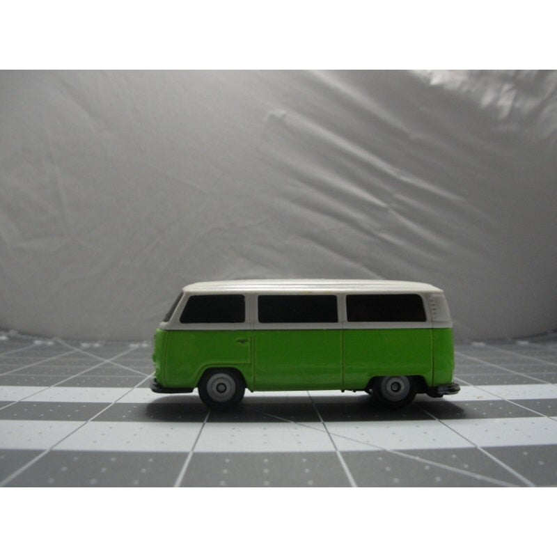 Maisto Volkswagen Type 2 Bus Die-Cast Vehicle
