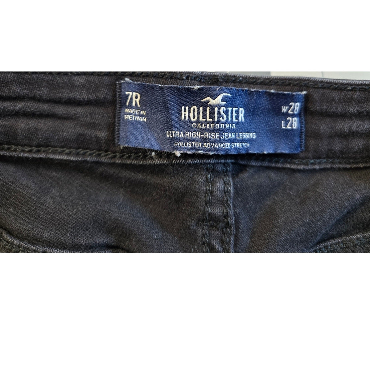 Hollister Women's Black Ultra High-Rise Stretch Denim Jeans Size 7R