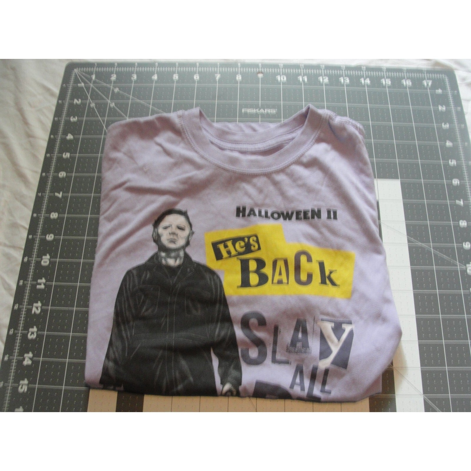 Lavender Hot Topic Halloween II Michael Myers graphic t-shirt xtra small