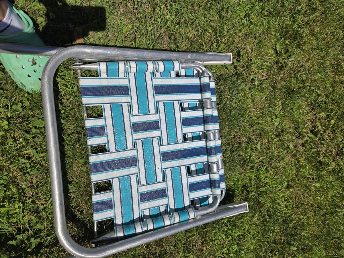 Sunbeam Chair Vintage Aluminum Folding Beach Lawn Patio blue and  white webbed
