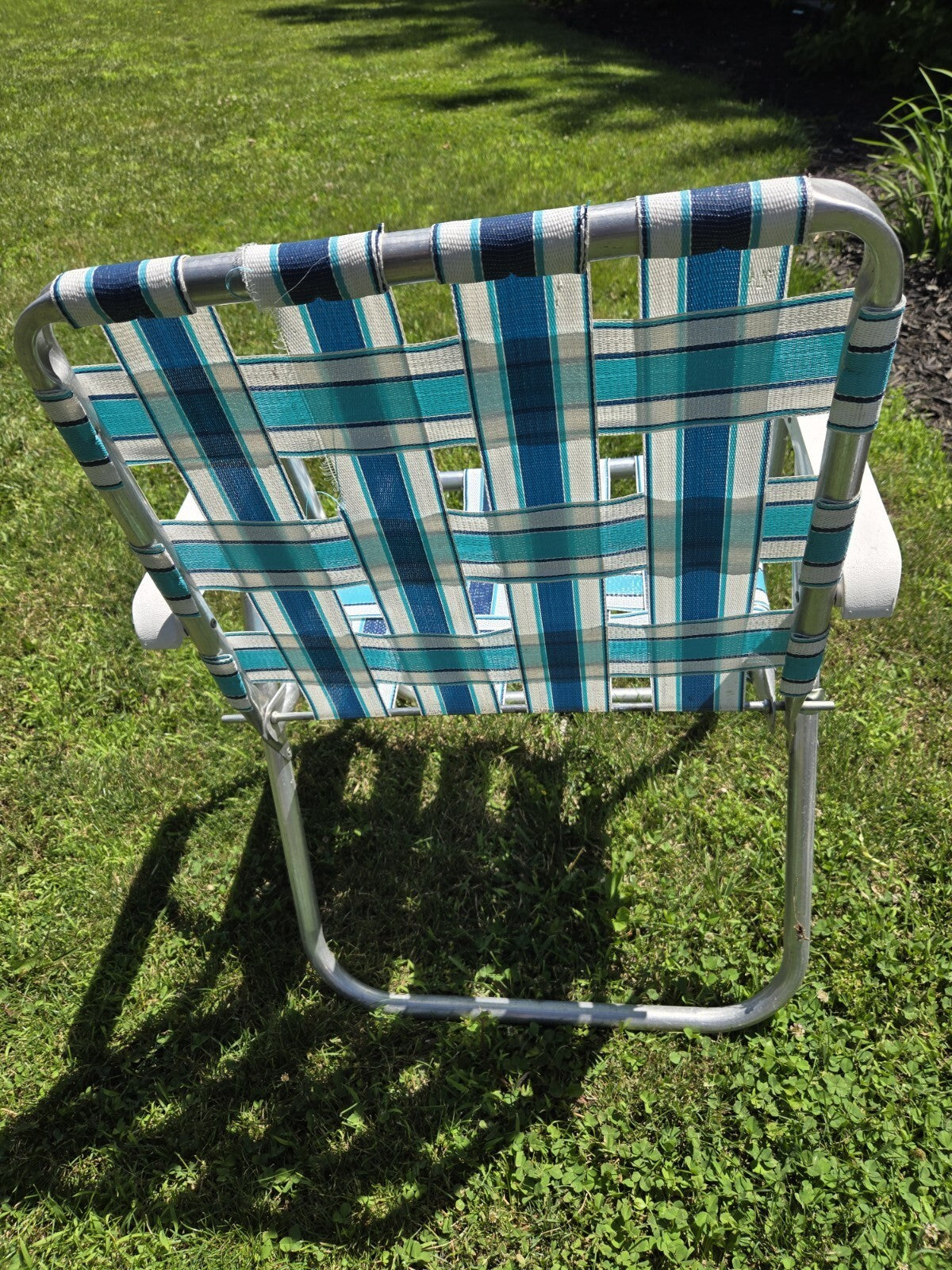 Sunbeam Chair Vintage Aluminum Folding Beach Lawn Patio blue and  white webbed