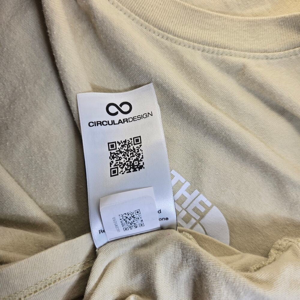 Like New size small Northface T shirt