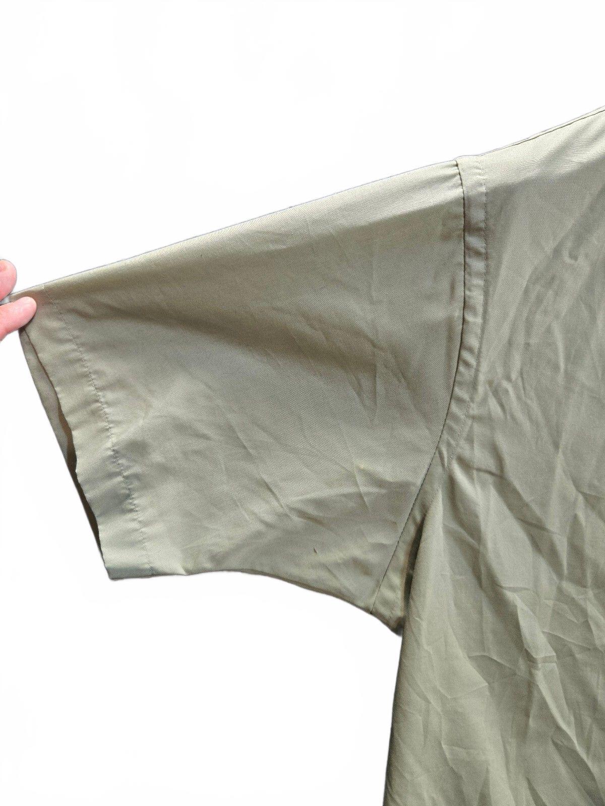 Men's Short Sleeve Button-Up Shirt in Light Olive Green