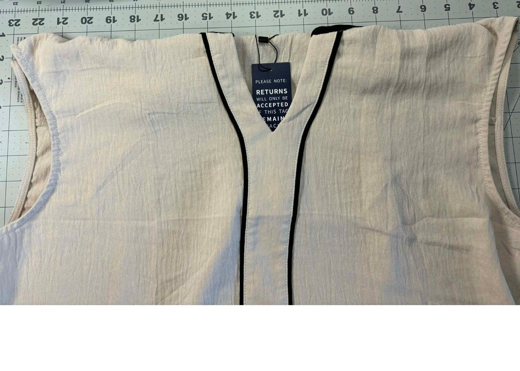 Contrast Stitch Lettuce Edge Tank Top S Small  4 White NWT